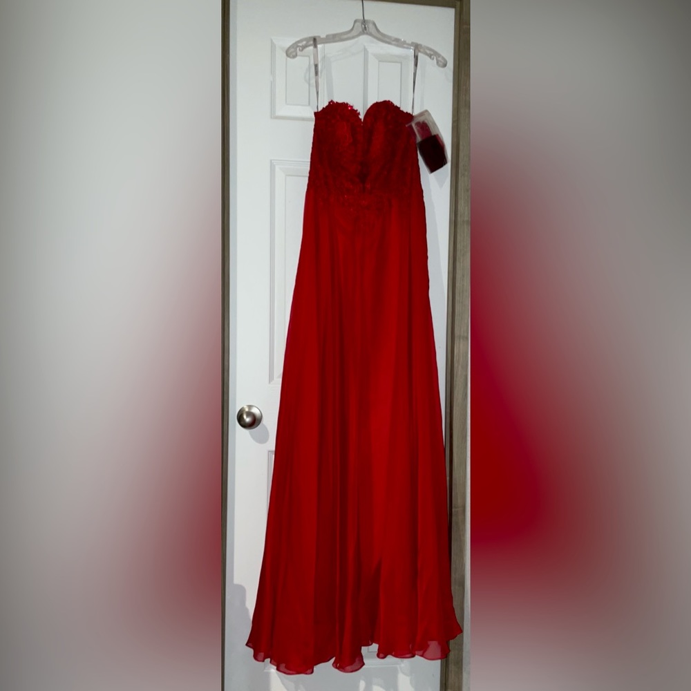 BLUSH - Red Prom Dress Size 4